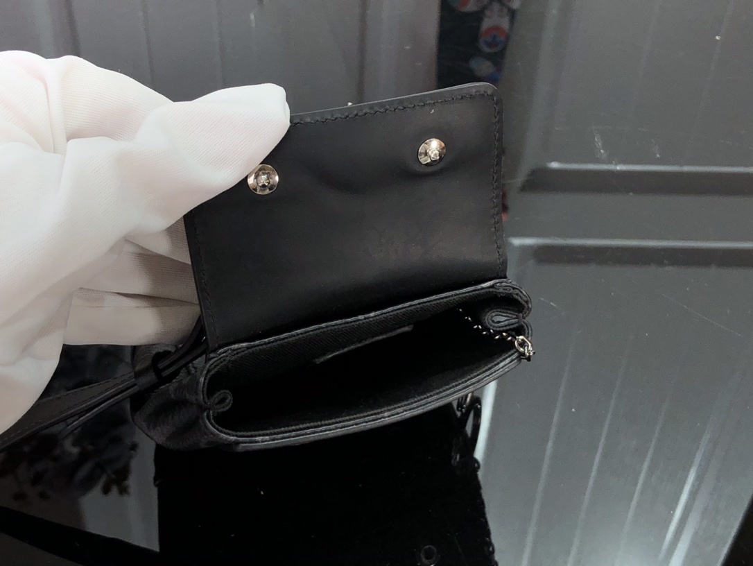 LV MINI STEAMER POUCH M00340