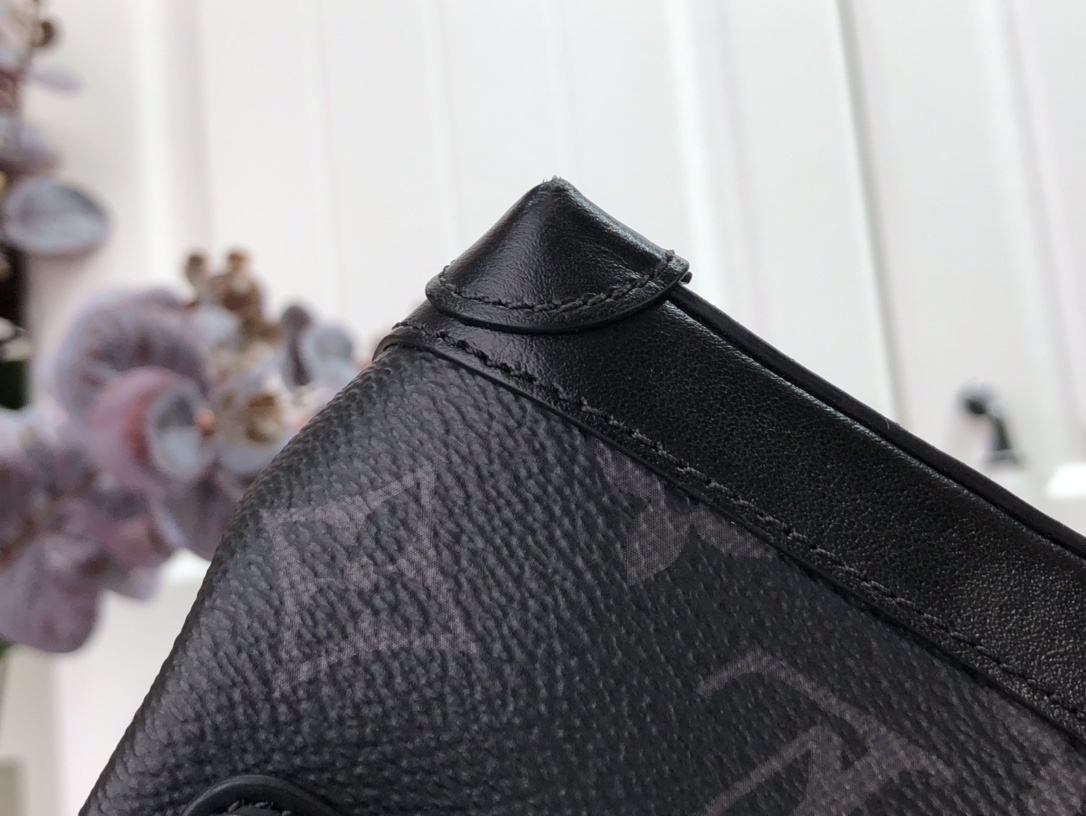 LV MINI STEAMER POUCH M00340