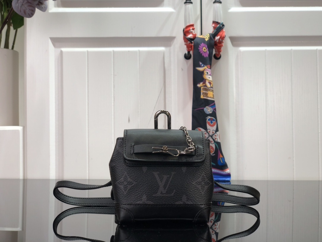 LV MINI STEAMER POUCH M00340