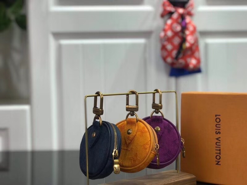LV MONOGRAM DENIM BAG CHARM & KEY HOLDER M68291