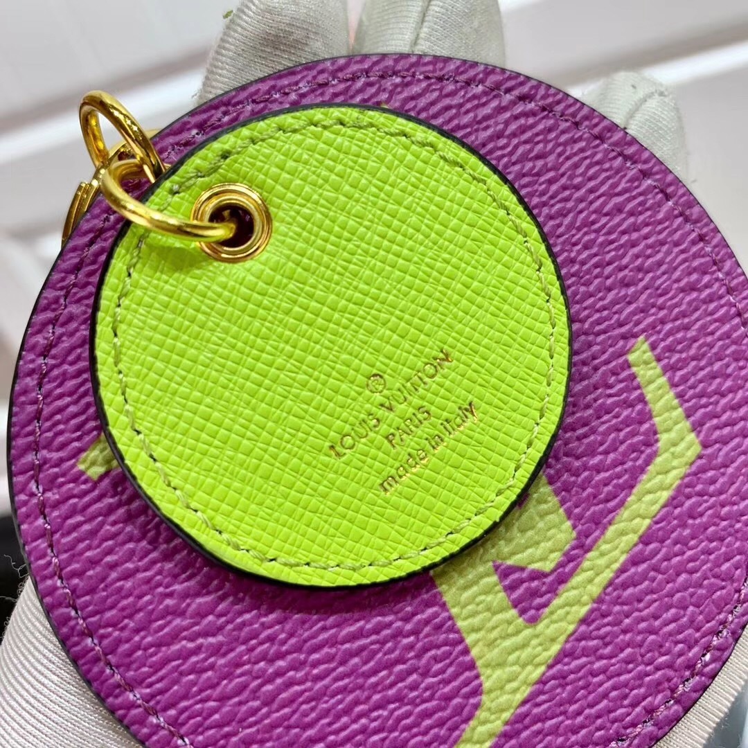 LV MONOGRAM GIANT BAG CHARM AND KEY HOLDER M67848