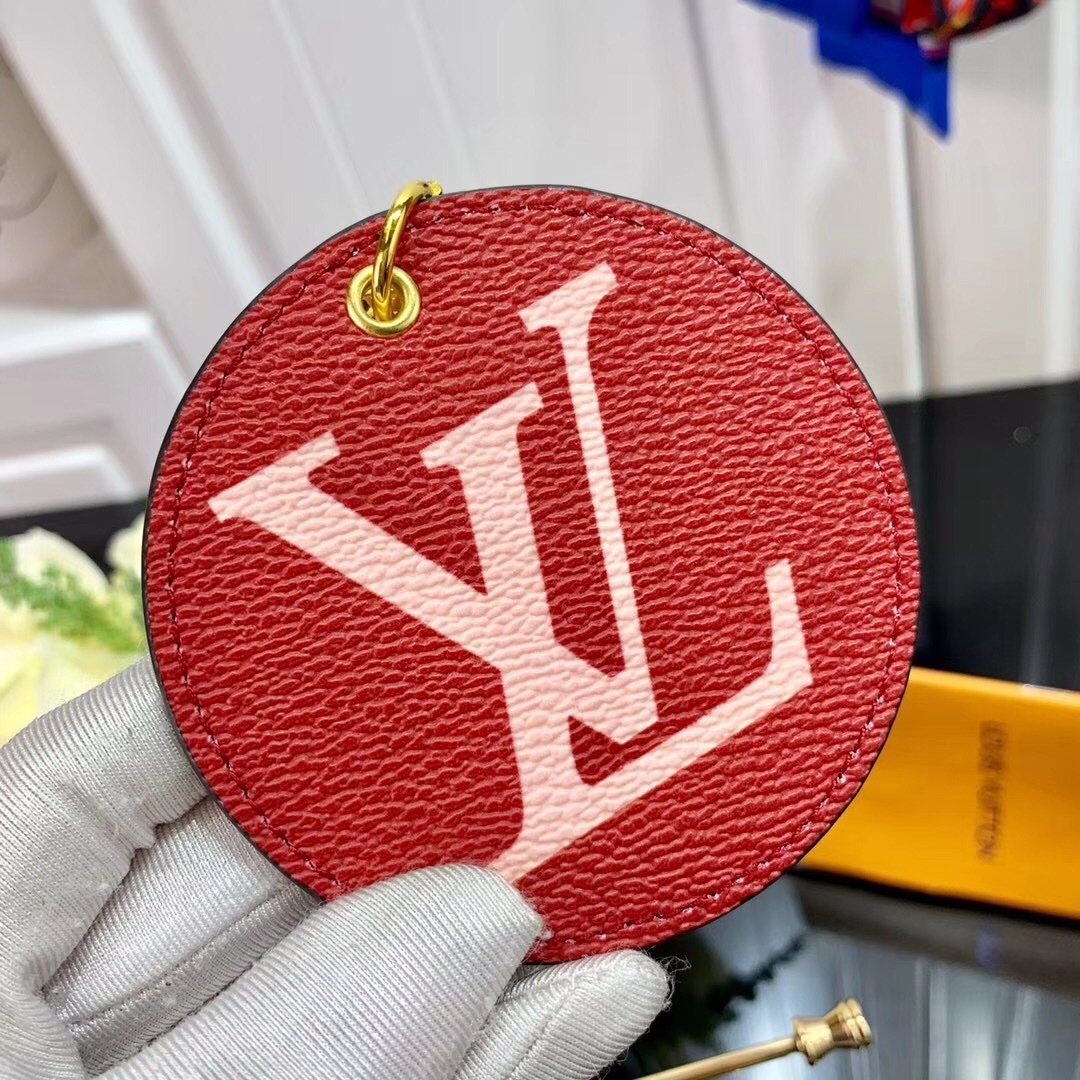 LV MONOGRAM GIANT BAG CHARM AND KEY HOLDER M67848