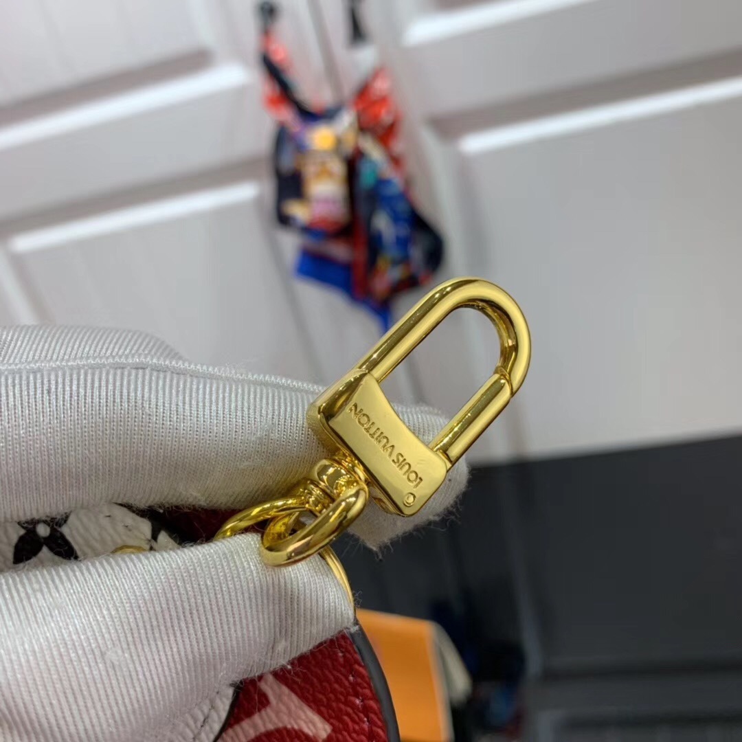 LV MONOGRAM GIANT BAG CHARM AND KEY HOLDER M67848