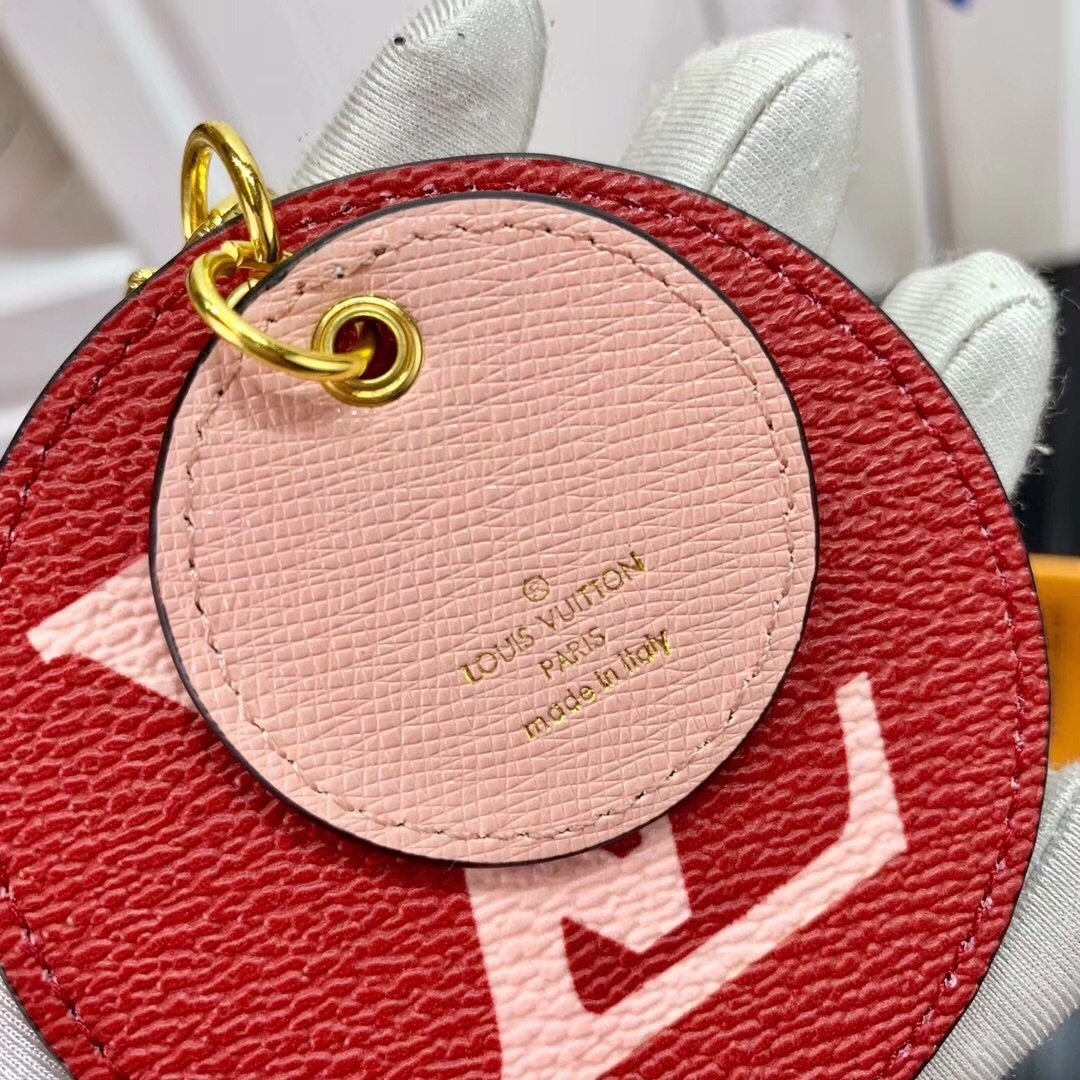 LV MONOGRAM GIANT BAG CHARM AND KEY HOLDER M67848