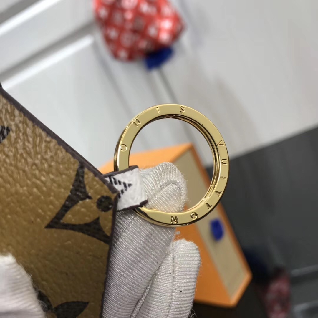 LV MONOGRAM GIANT OVERSIZE KEY CASE M67849
