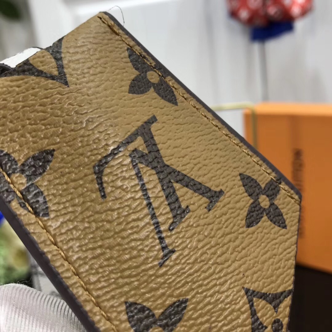 LV MONOGRAM GIANT OVERSIZE KEY CASE M67849