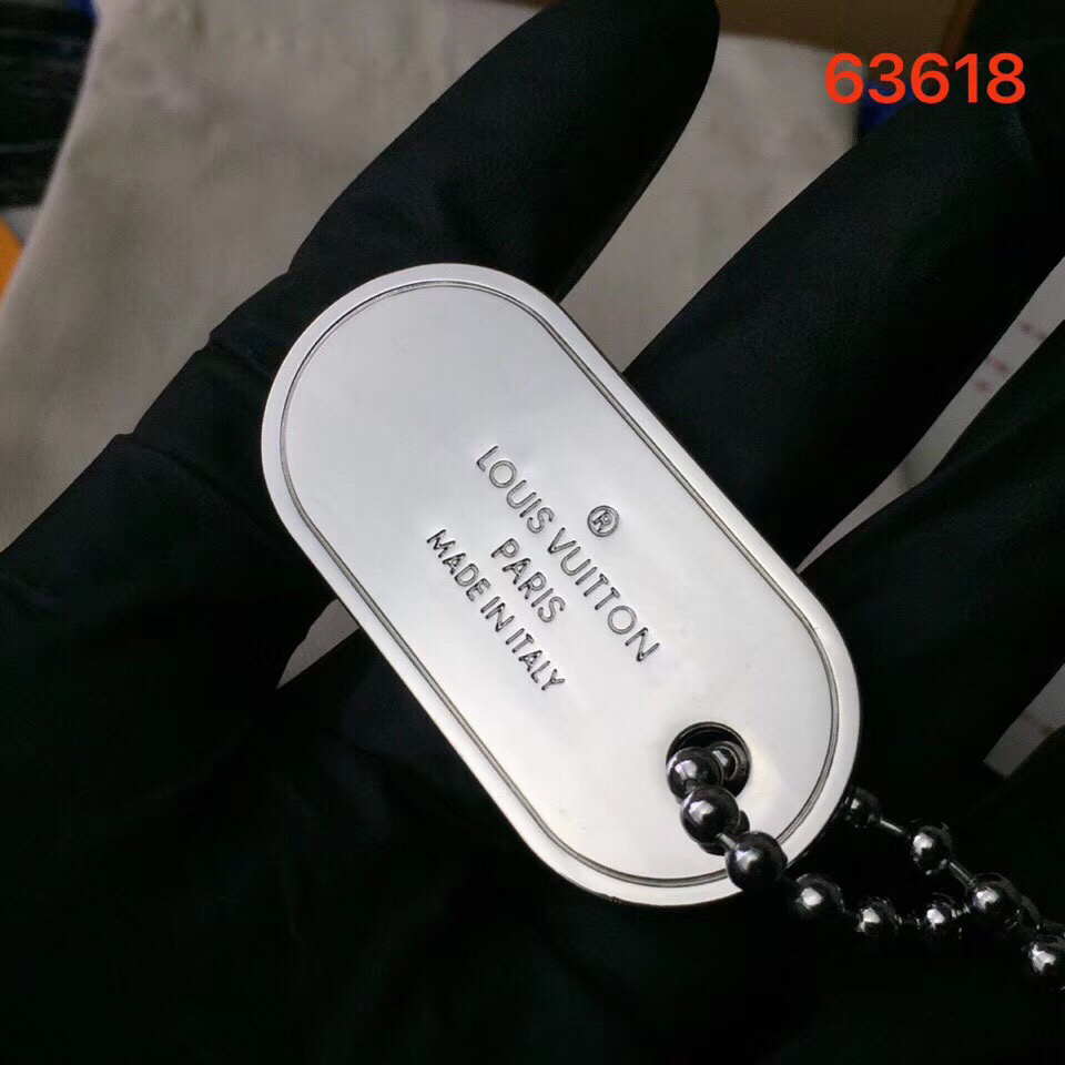 LV MONOGRAM ID TAB BAG CHARM AND KEY HOLDER M63618