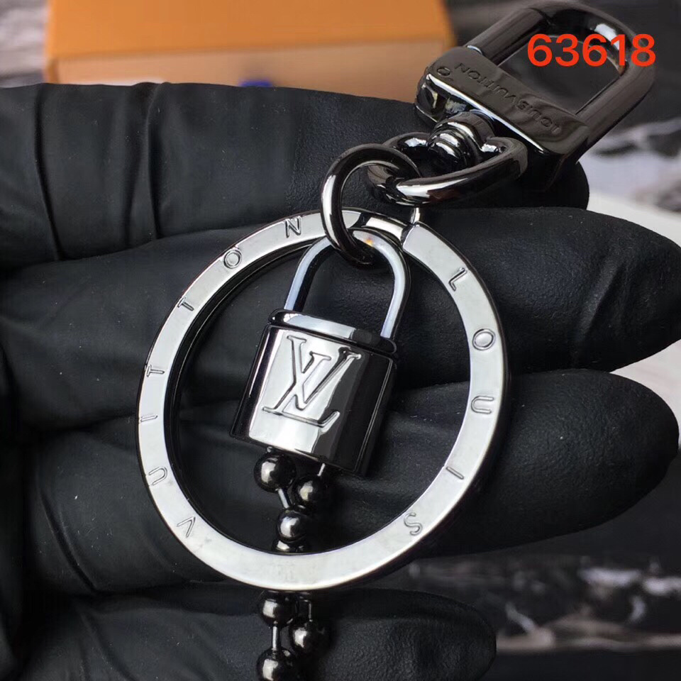 LV MONOGRAM ID TAB BAG CHARM AND KEY HOLDER M63618