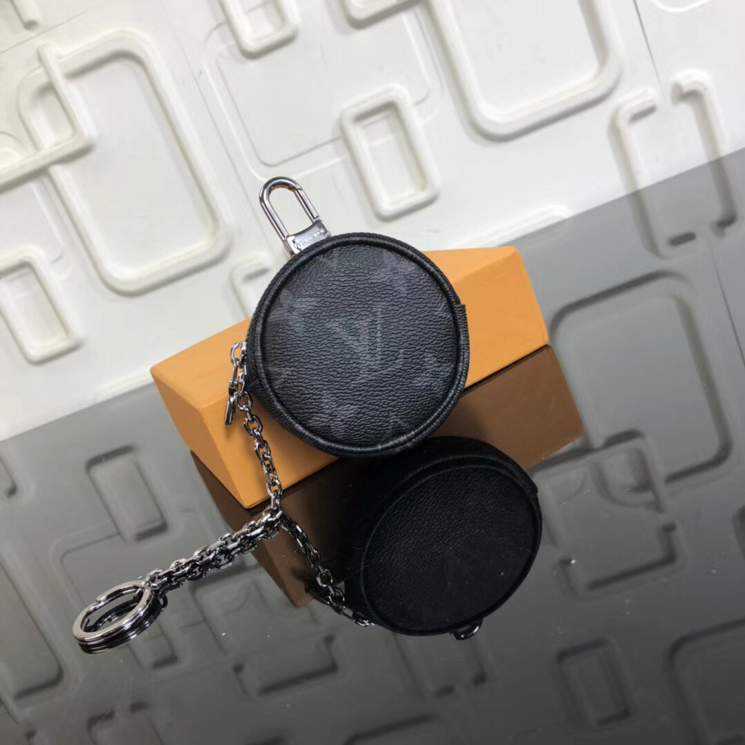 LV MONOGRAM POUCH M62796