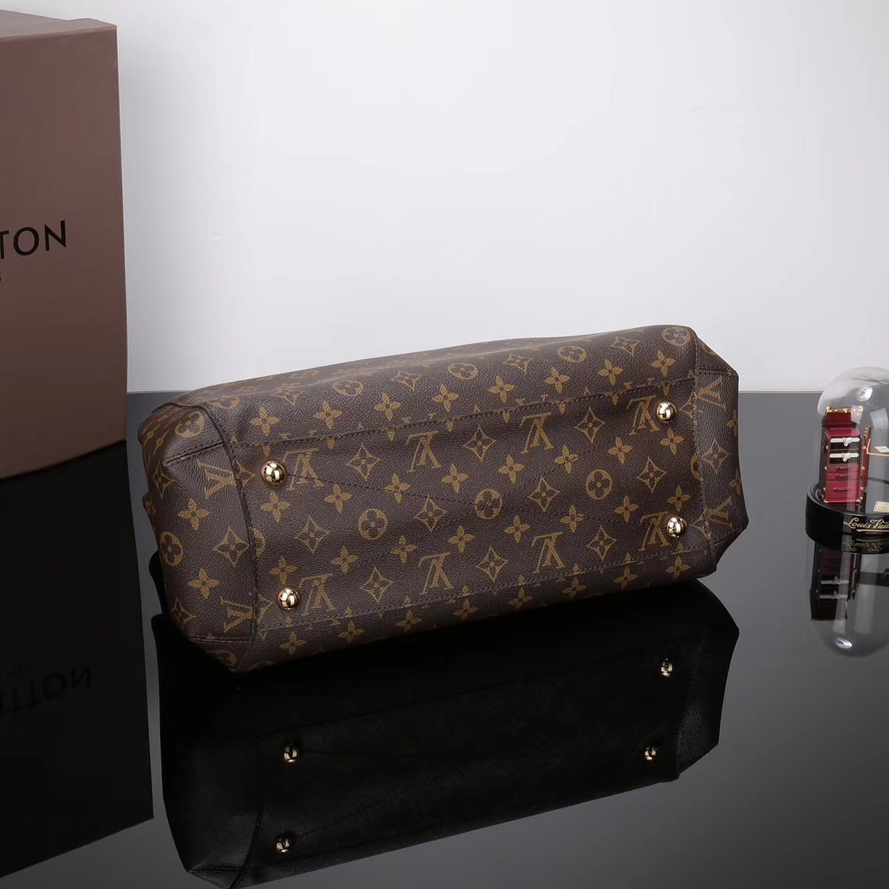 LV MONTAIGNE GM M41067YD