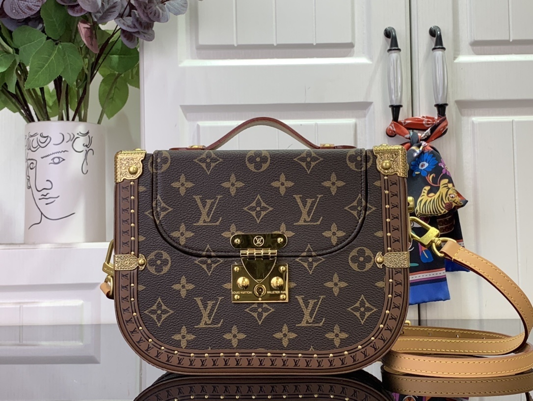 LV MONTSOURIS TRUNK m15166