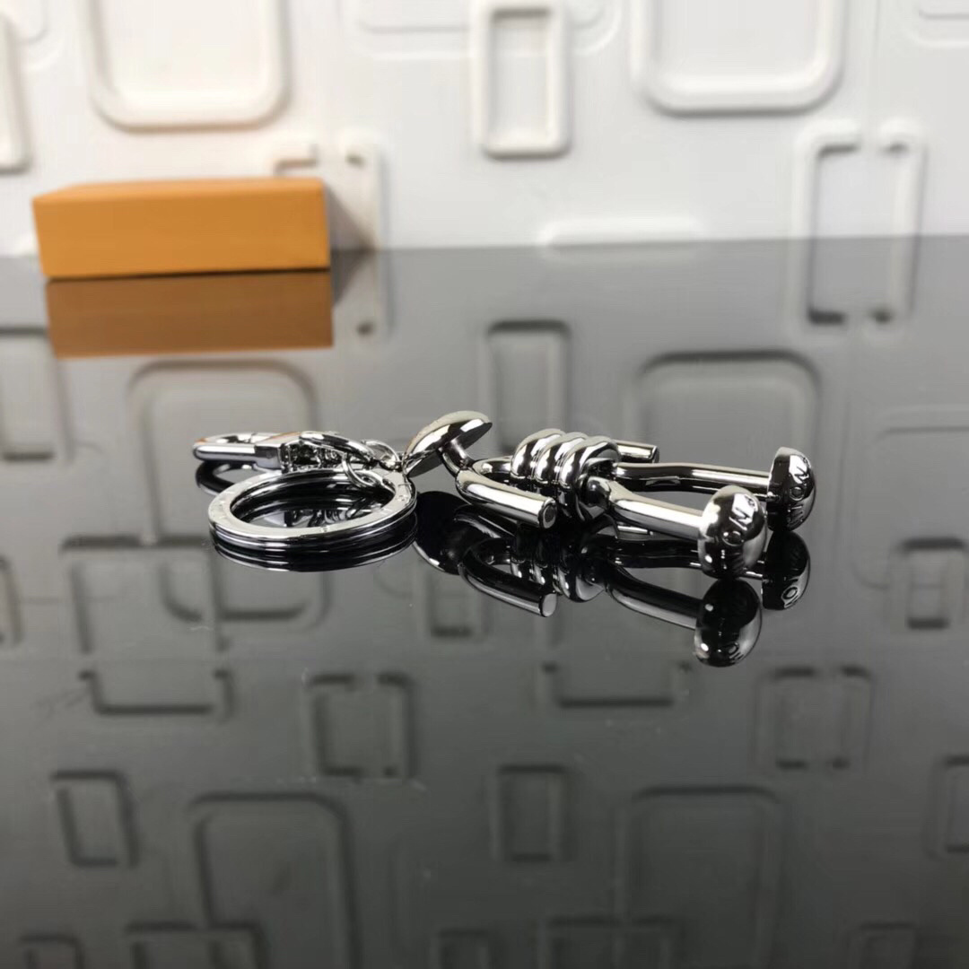 LV MR.NAIL BAG CHARM AND KEY HOLDER MP2131