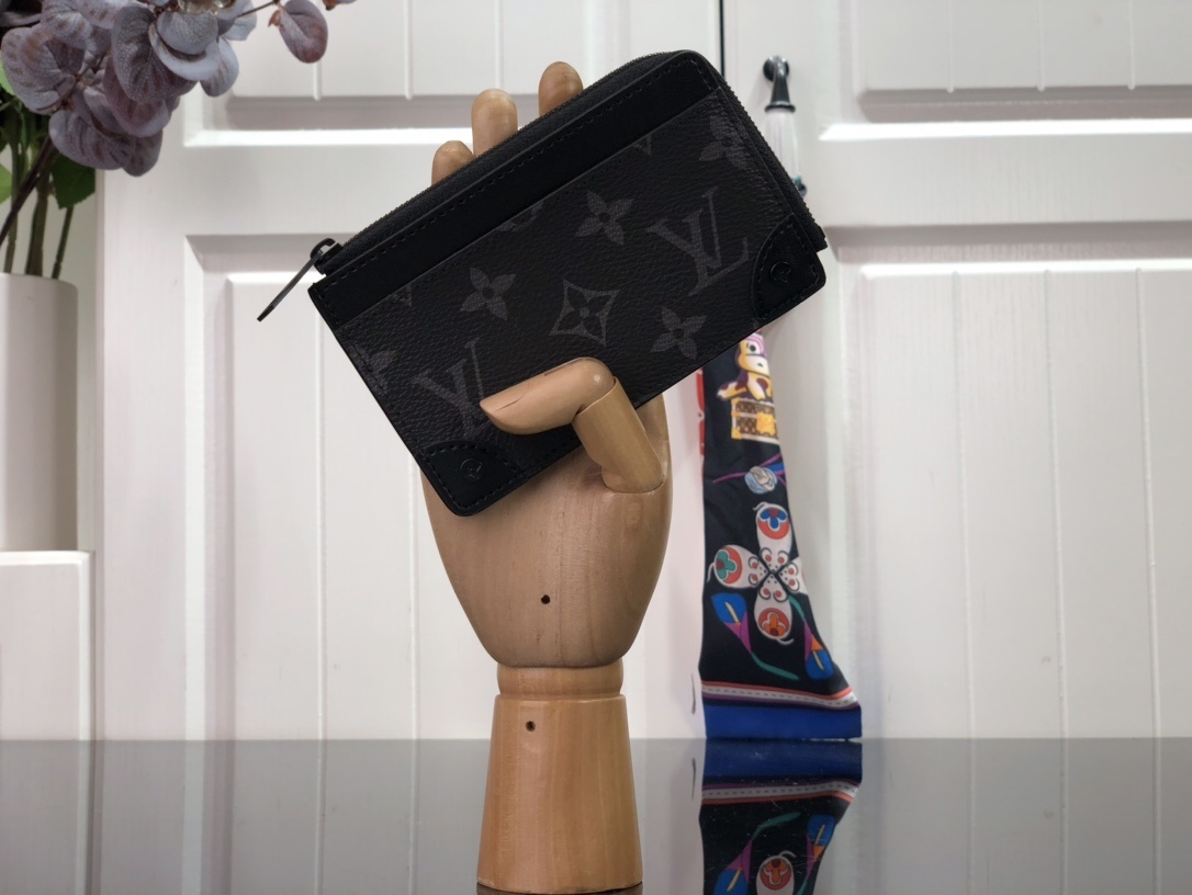 LV MULTI CARD HOLDER TRUNK M80556