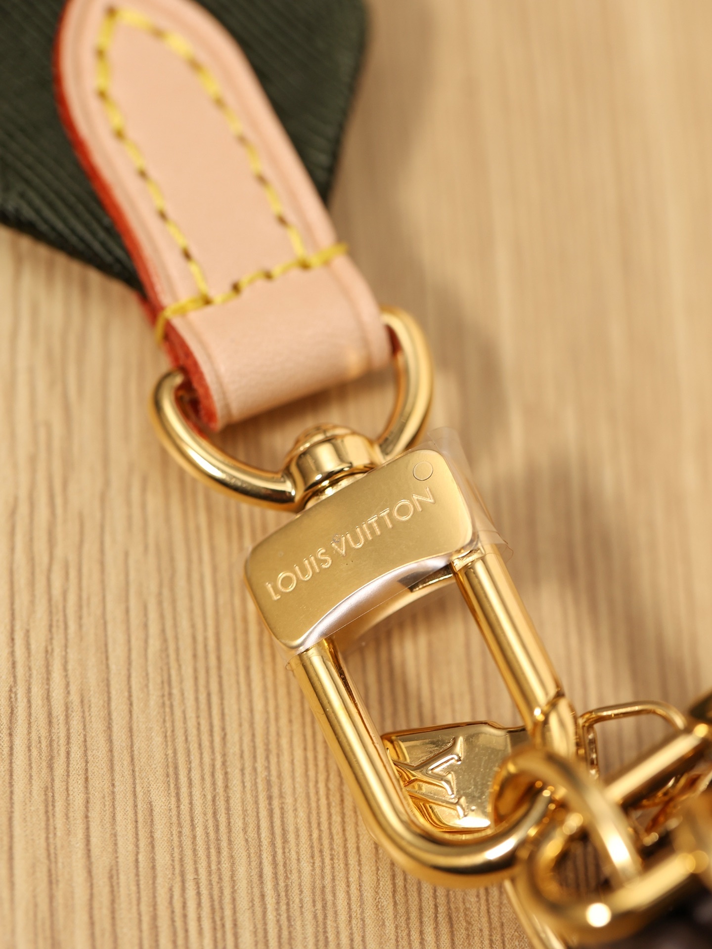 LV MULTI POCHETTE ACCESSOIRES M44813 