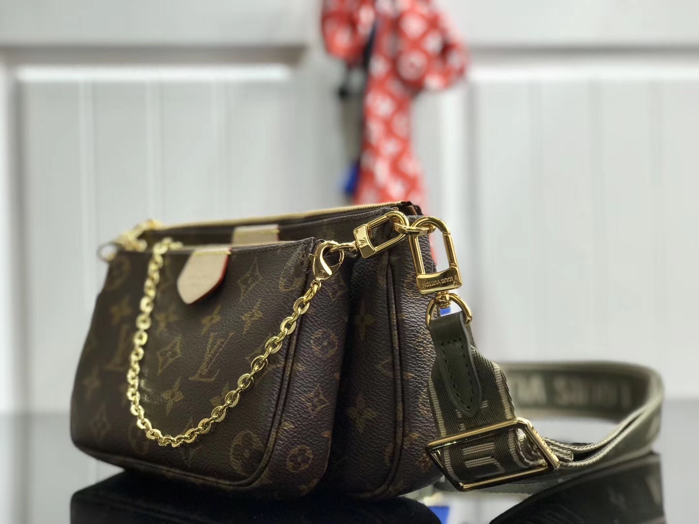LV MULTI POCHETTE ACCESSOIRES M44813 