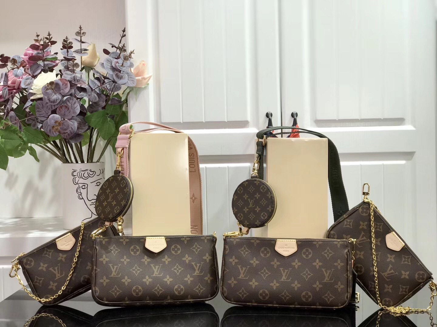 LV MULTI POCHETTE ACCESSOIRES M44813 