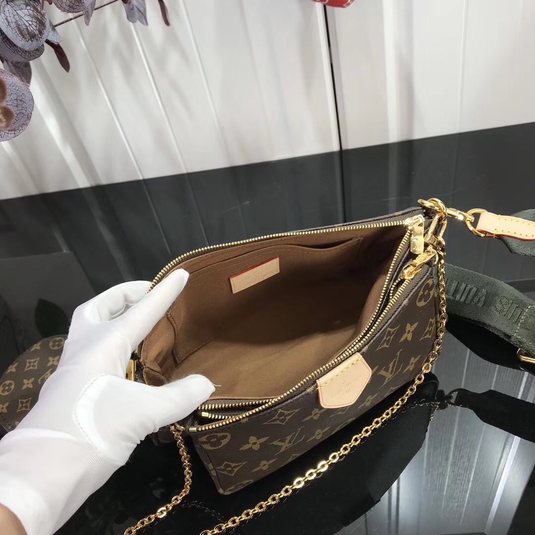 LV MULTI POCHETTE ACCESSOIRES M44813 