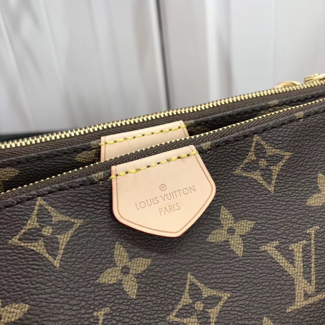 LV MULTI POCHETTE ACCESSOIRES M44813 