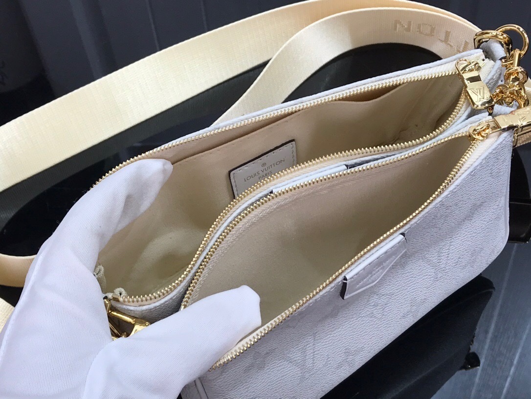 LV MULTI POCHETTE ACCESSOIRES M44823 BH 