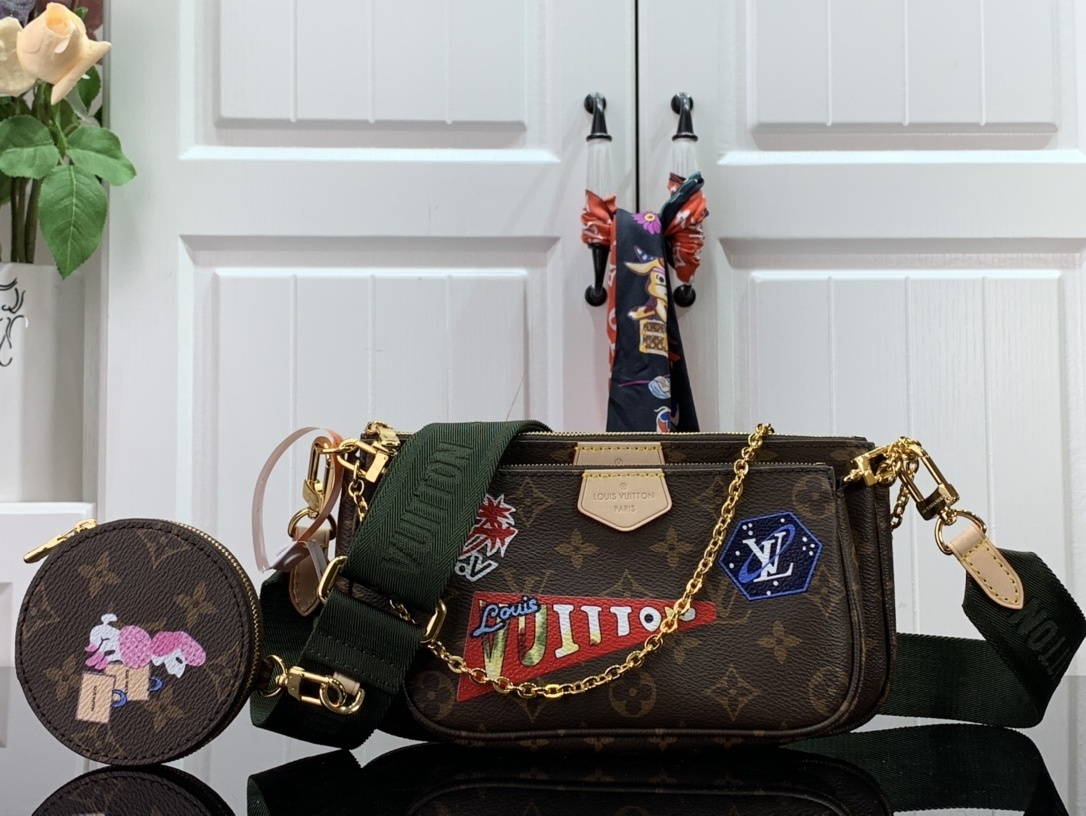 LV MULTI POCHETTE ACCESSOIRES M44823 SY 