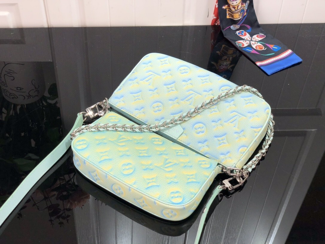 LV MULTI POCHETTE ACCESSOIRES M46180 