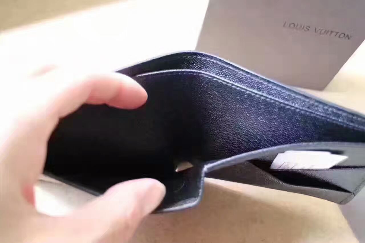 LV multiple wallet 60895F