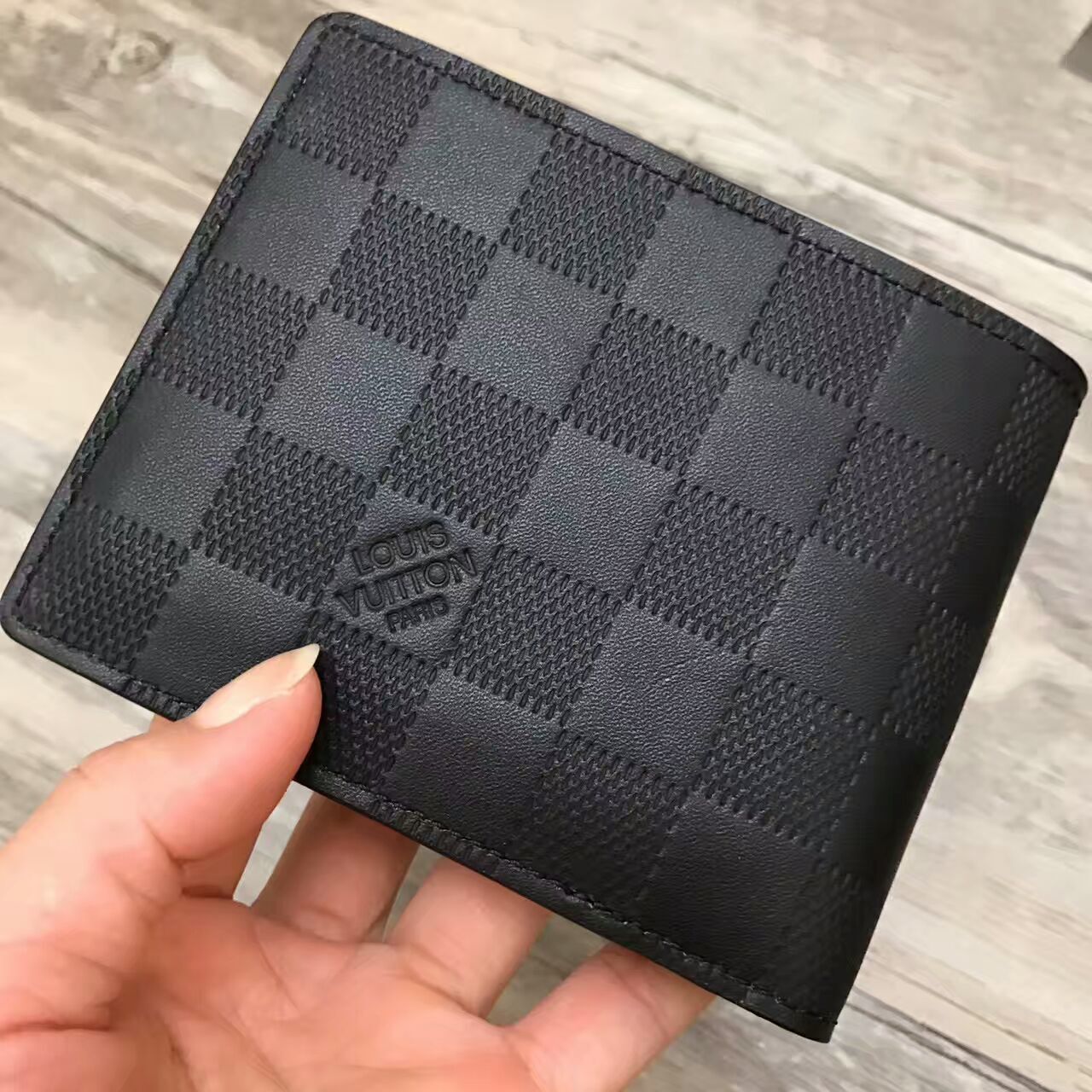 LV multiple wallet 60895F