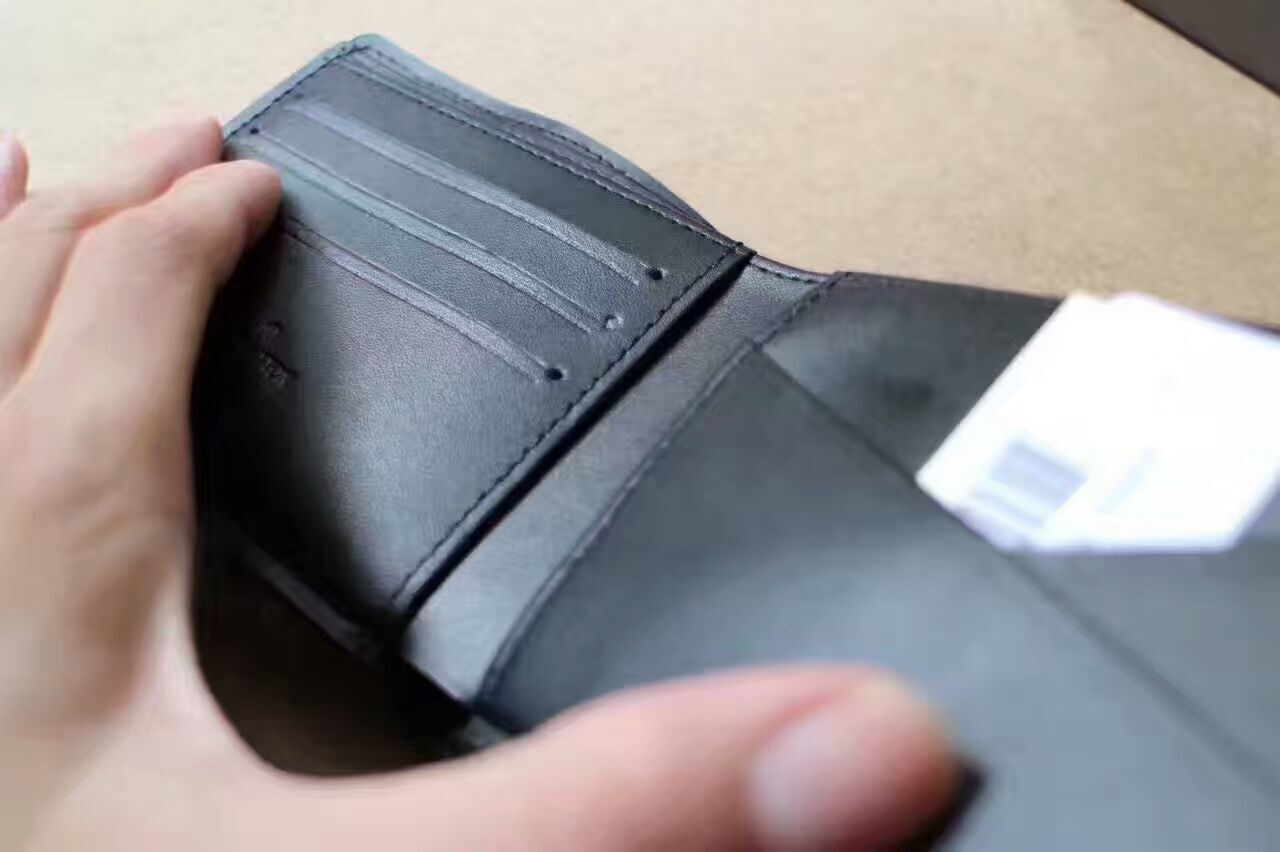 LV multiple wallet 60895F