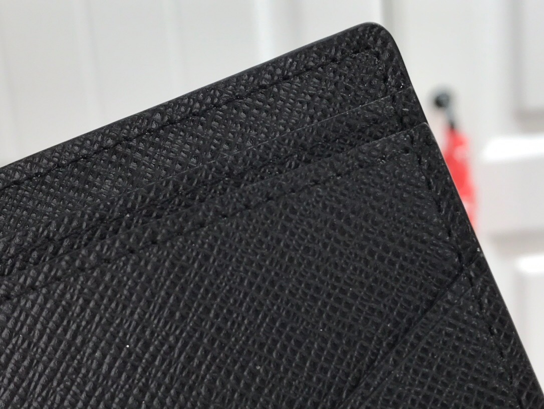 LV MULTIPLE wallet M30295