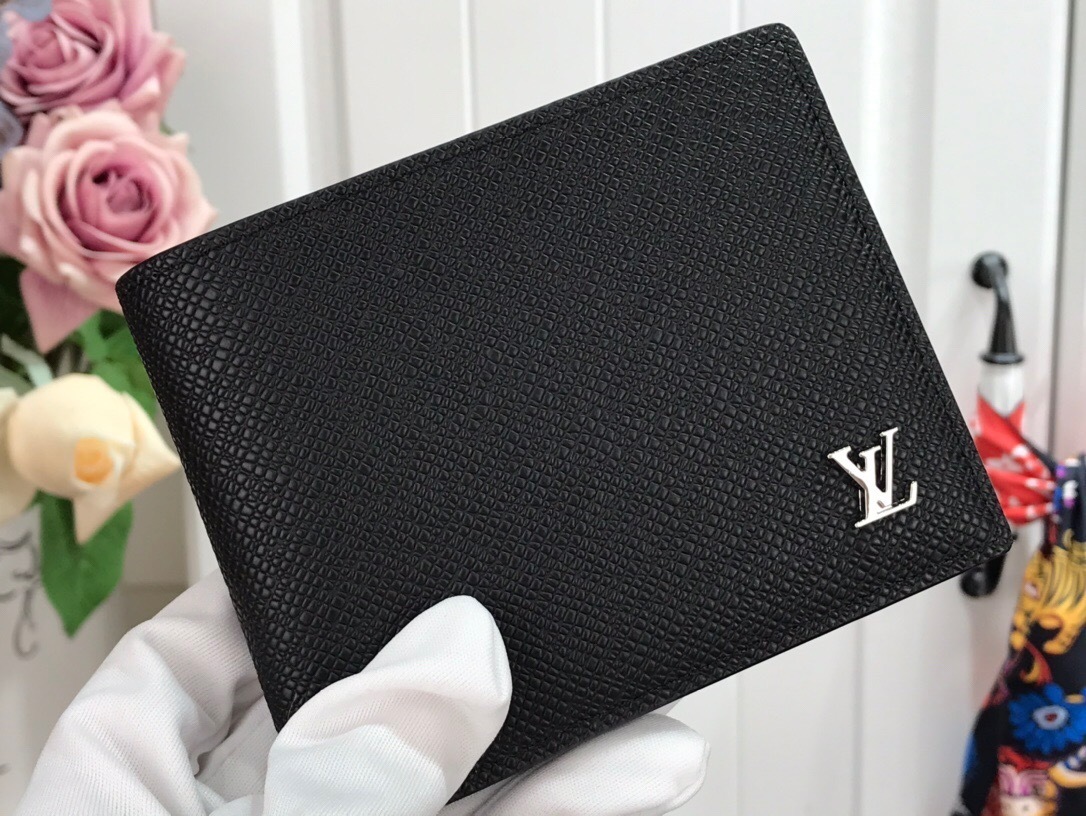 LV MULTIPLE wallet M30295