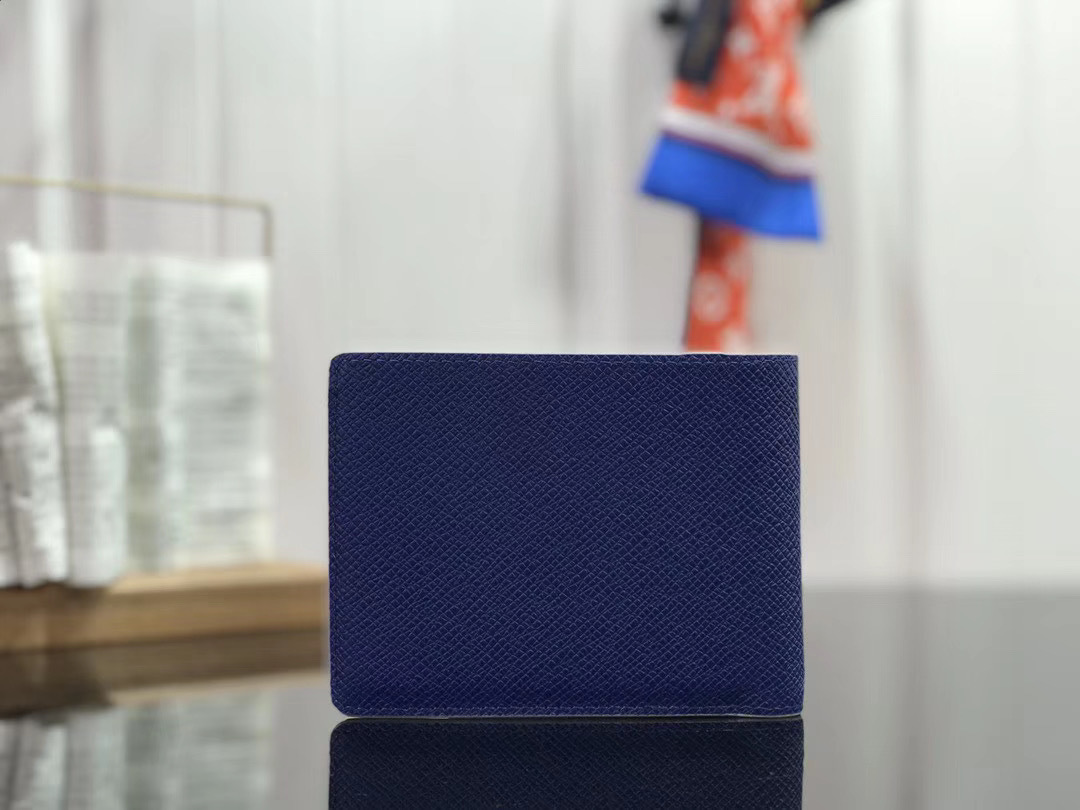 LV MULTIPLE wallet M30381