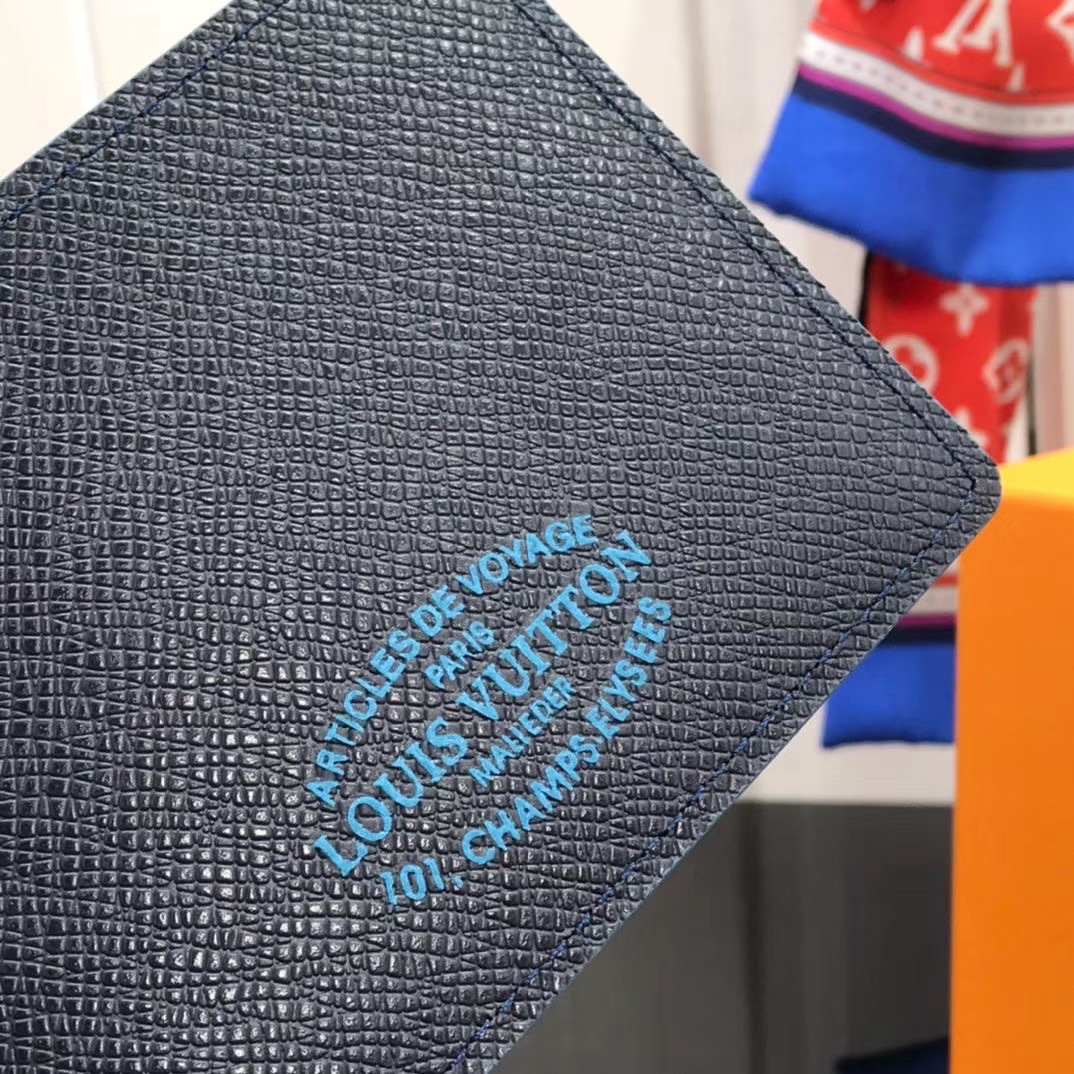 LV MULTIPLE wallet M30381