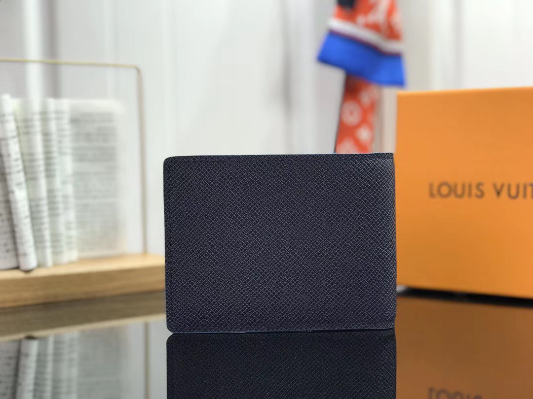 LV MULTIPLE wallet M30381