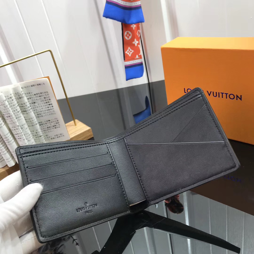 LV MULTIPLE wallet M30952