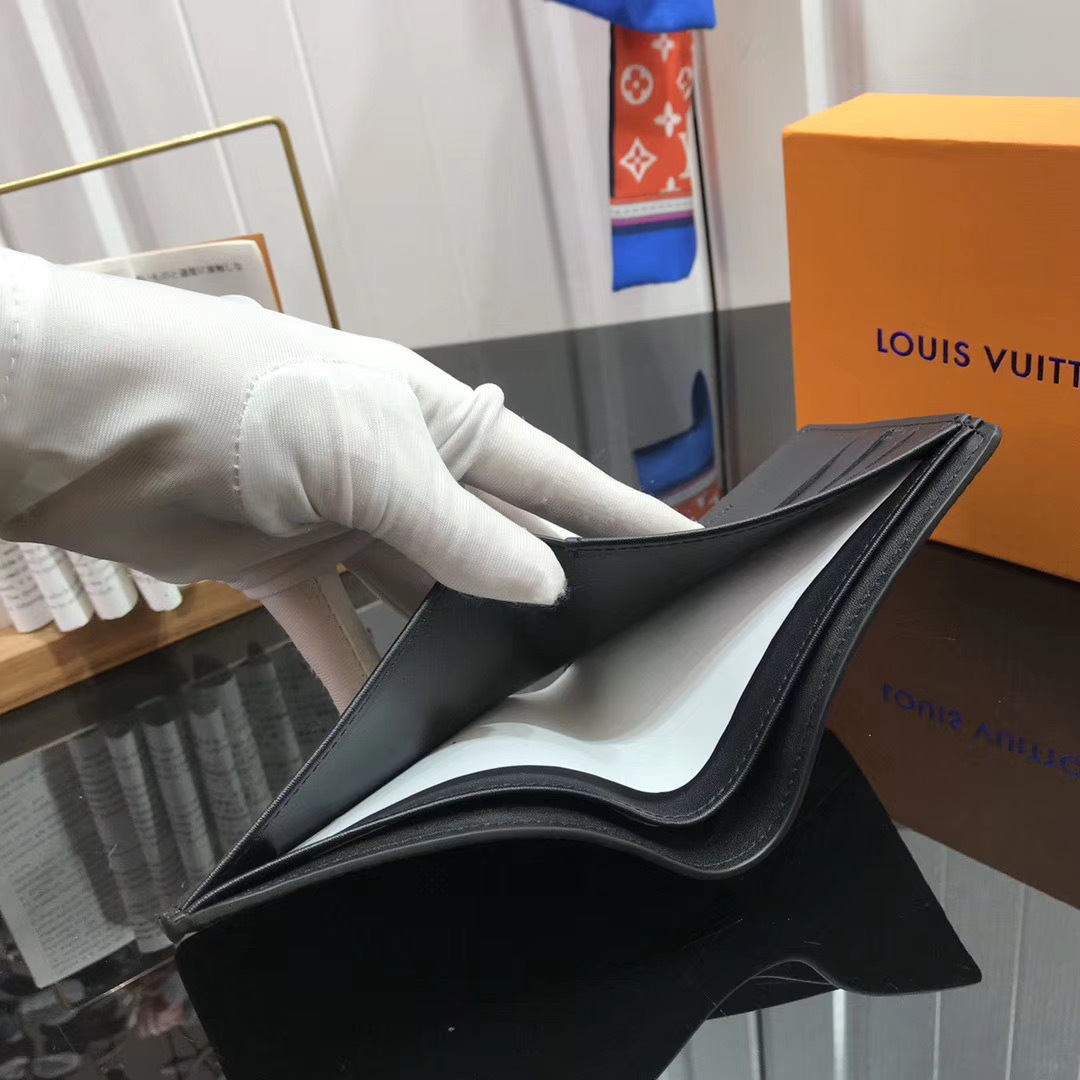 LV MULTIPLE wallet M30952