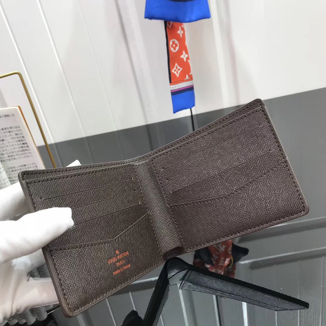 LV MULTIPLE wallet M60895 