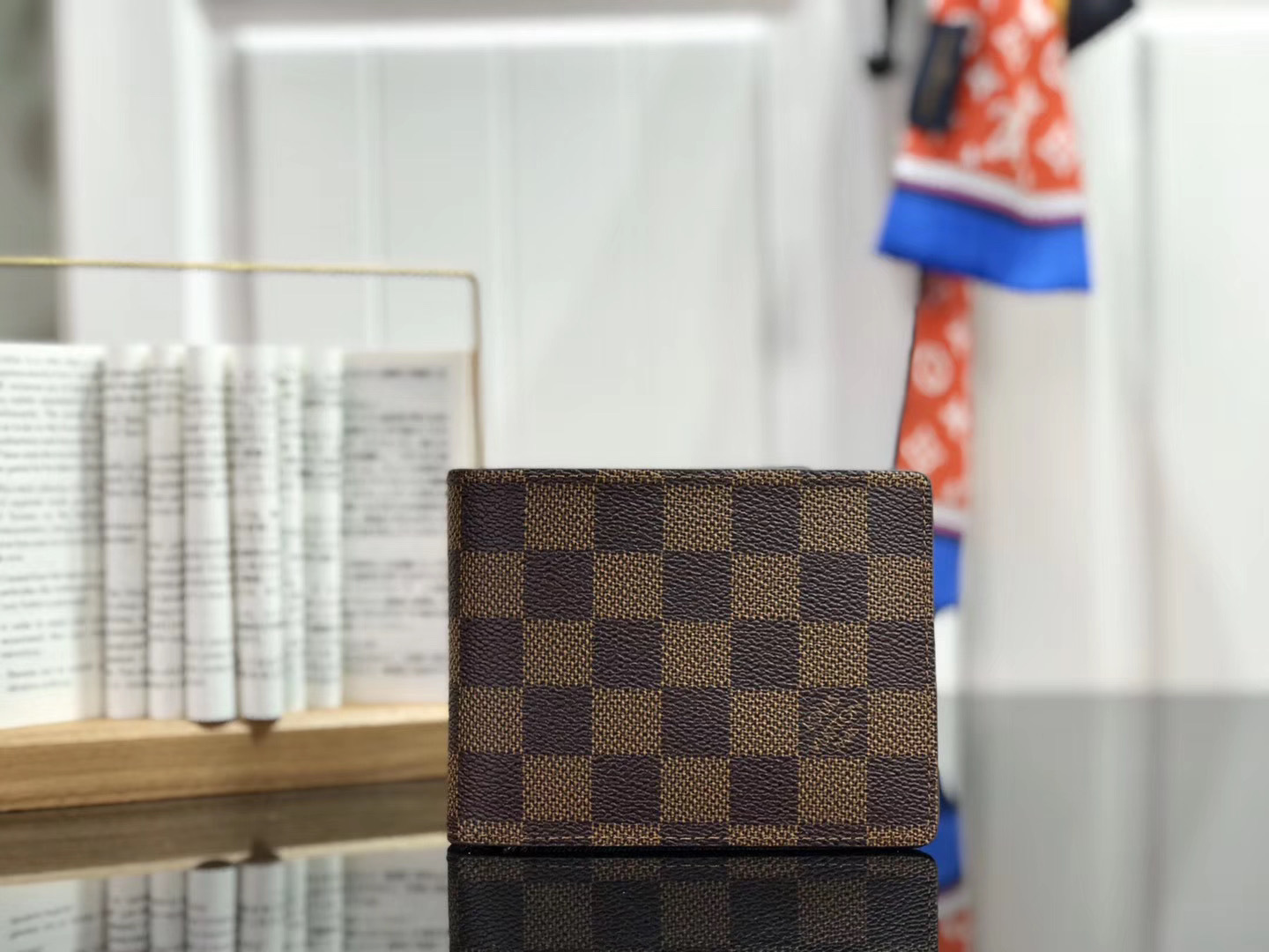 LV MULTIPLE wallet M60895 