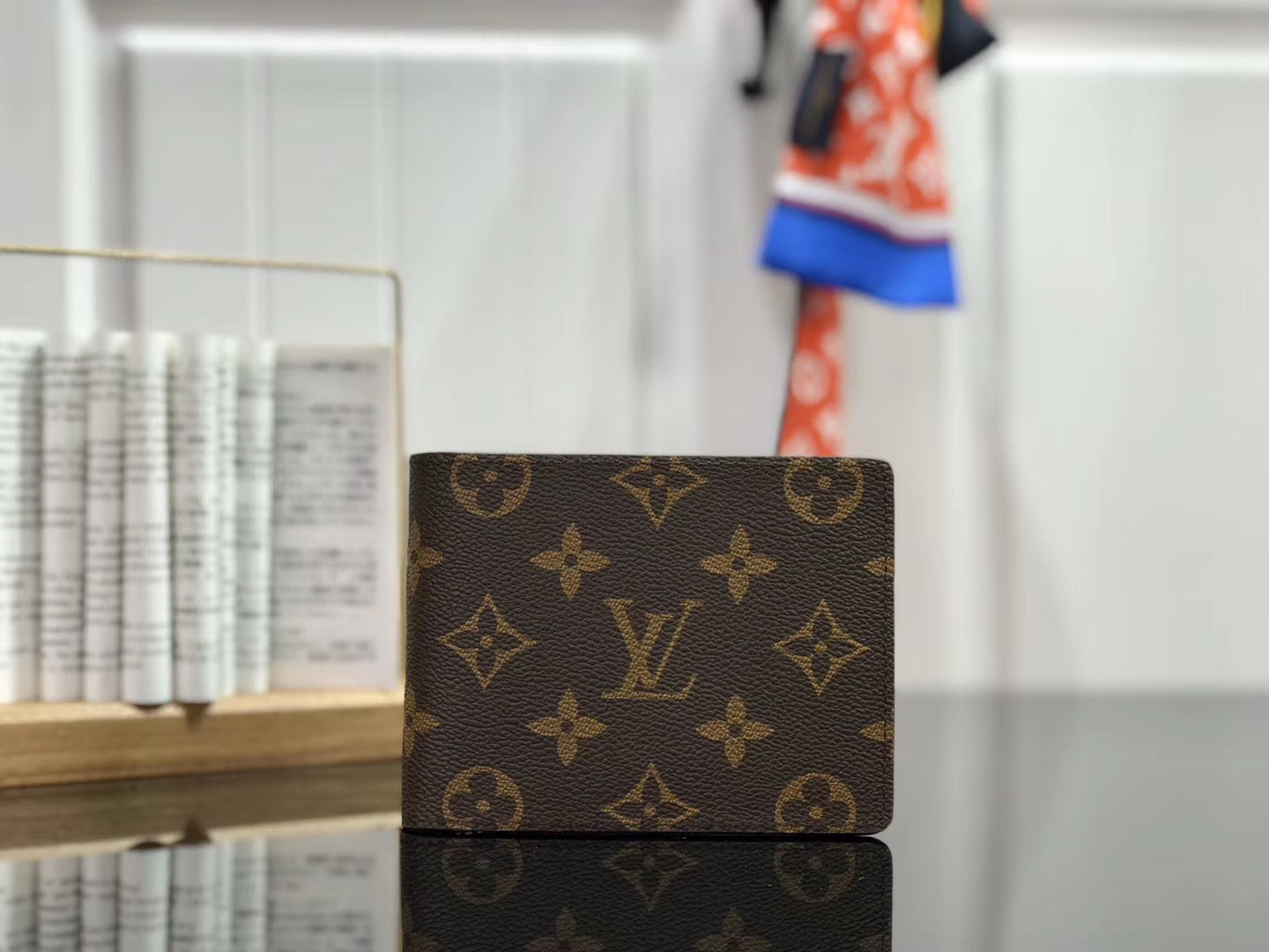 LV MULTIPLE wallet M60895 