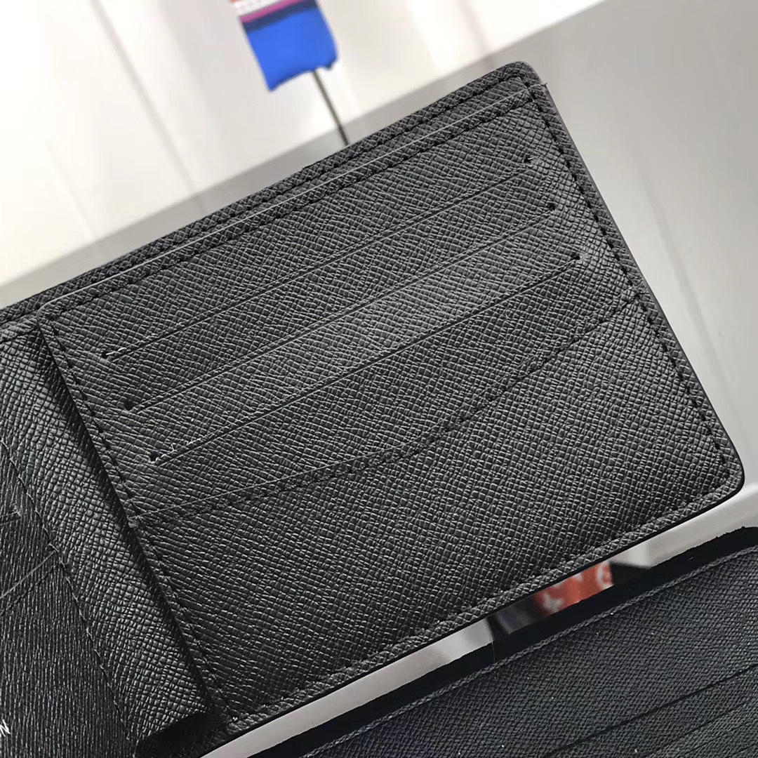 LV MULTIPLE wallet M60895 