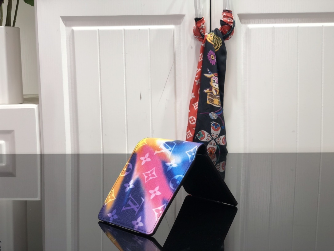 LV MULTIPLE wallet M60895JG 