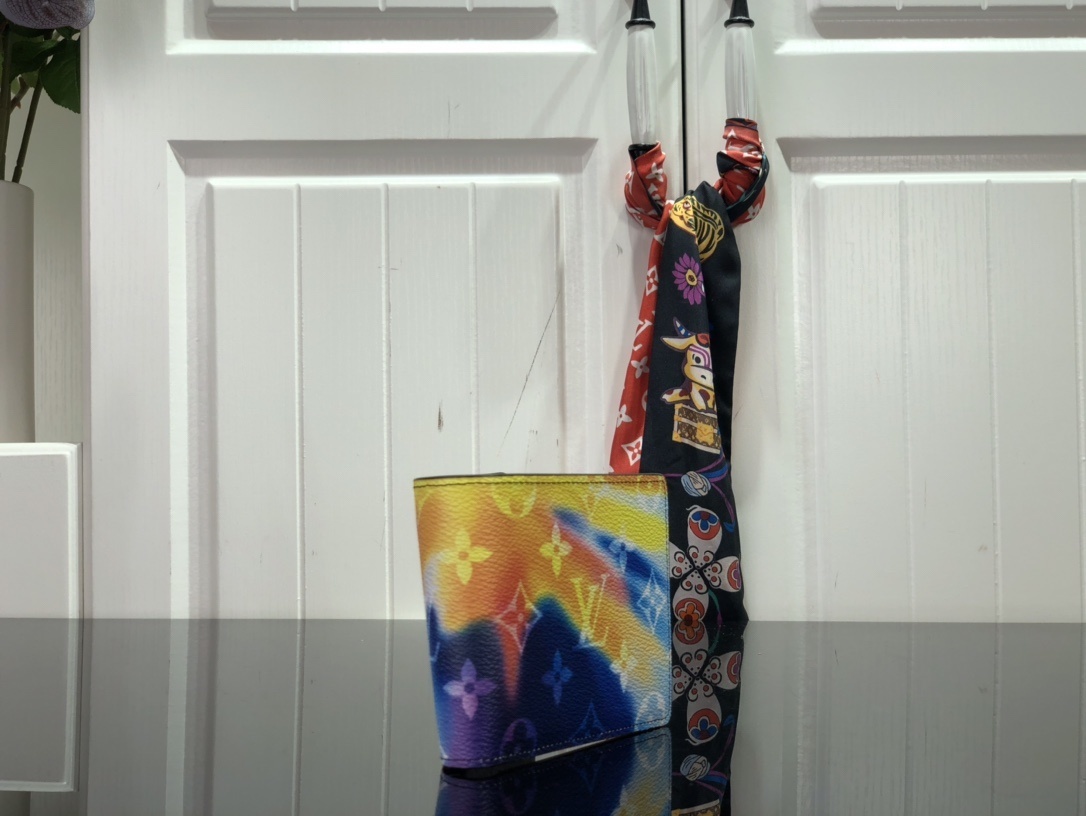 LV MULTIPLE wallet M60895JG 