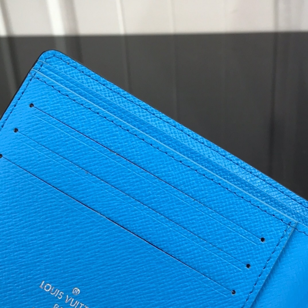 LV MULTIPLE wallet M60895LC 