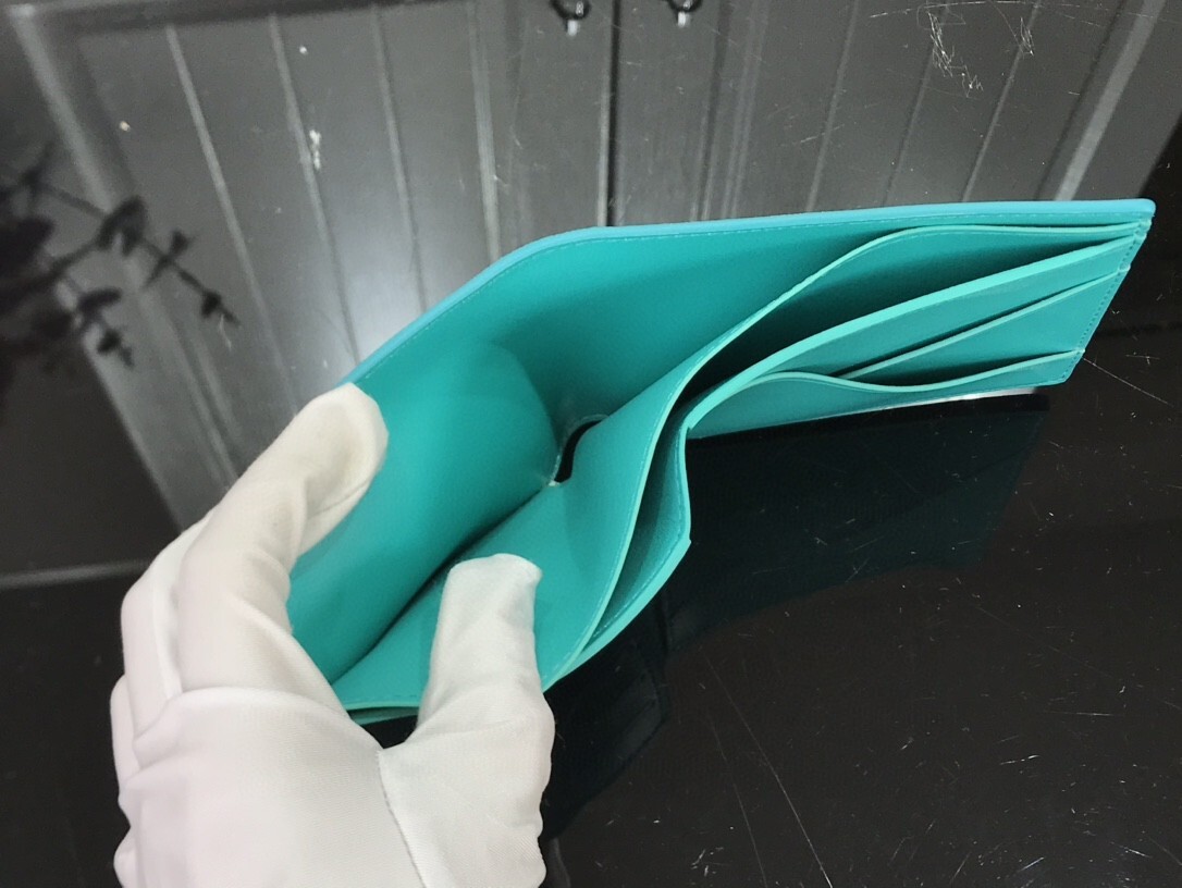 LV MULTIPLE wallet M60895LP 