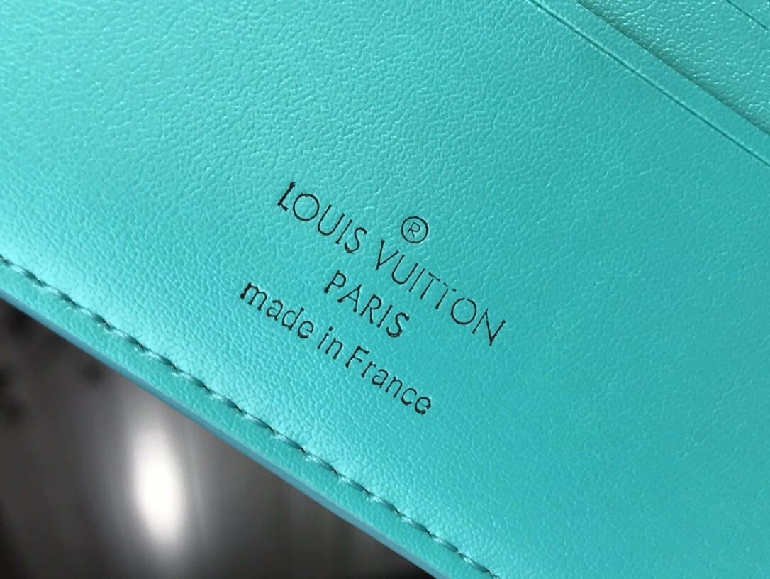 LV MULTIPLE wallet M60895LP 