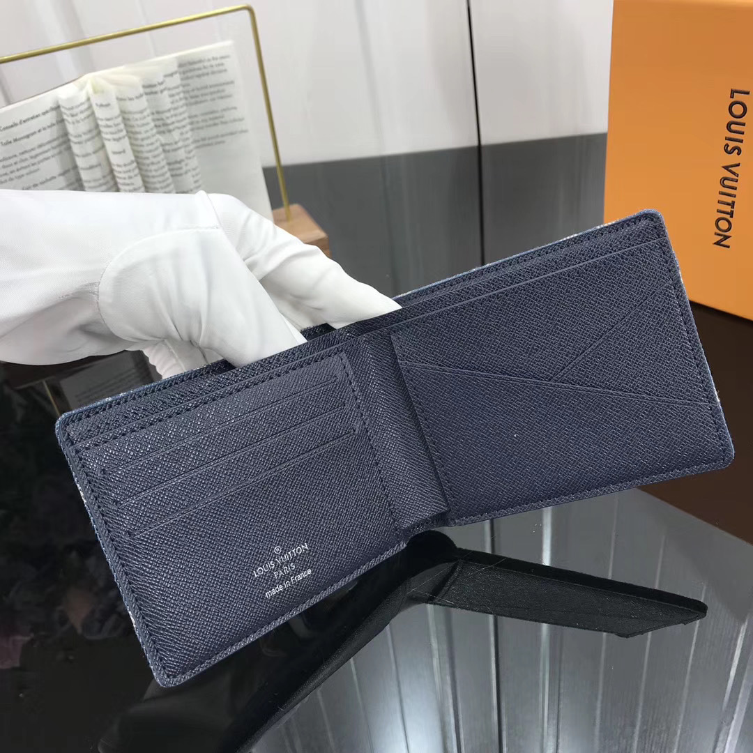LV MULTIPLE wallet M60895NZ