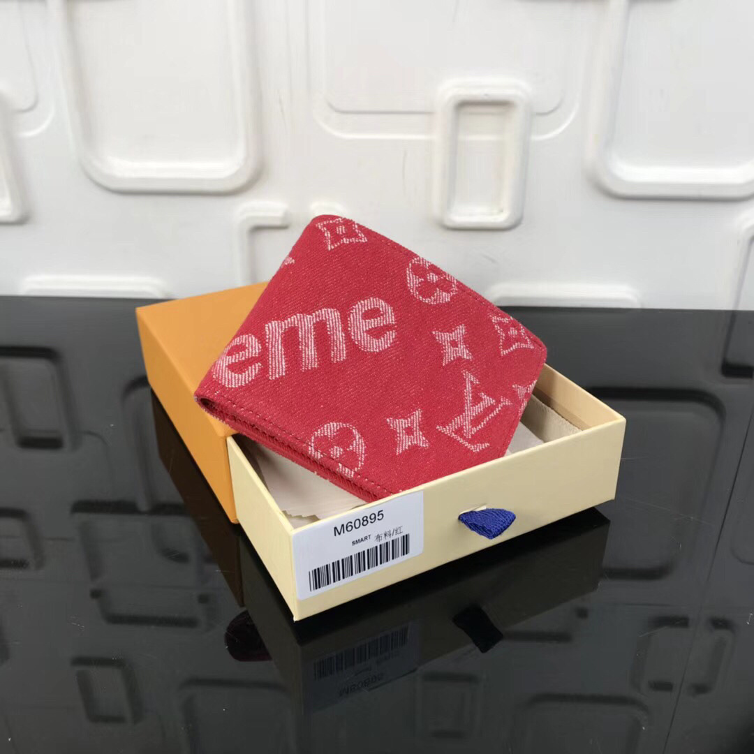 LV MULTIPLE wallet M60895NZ