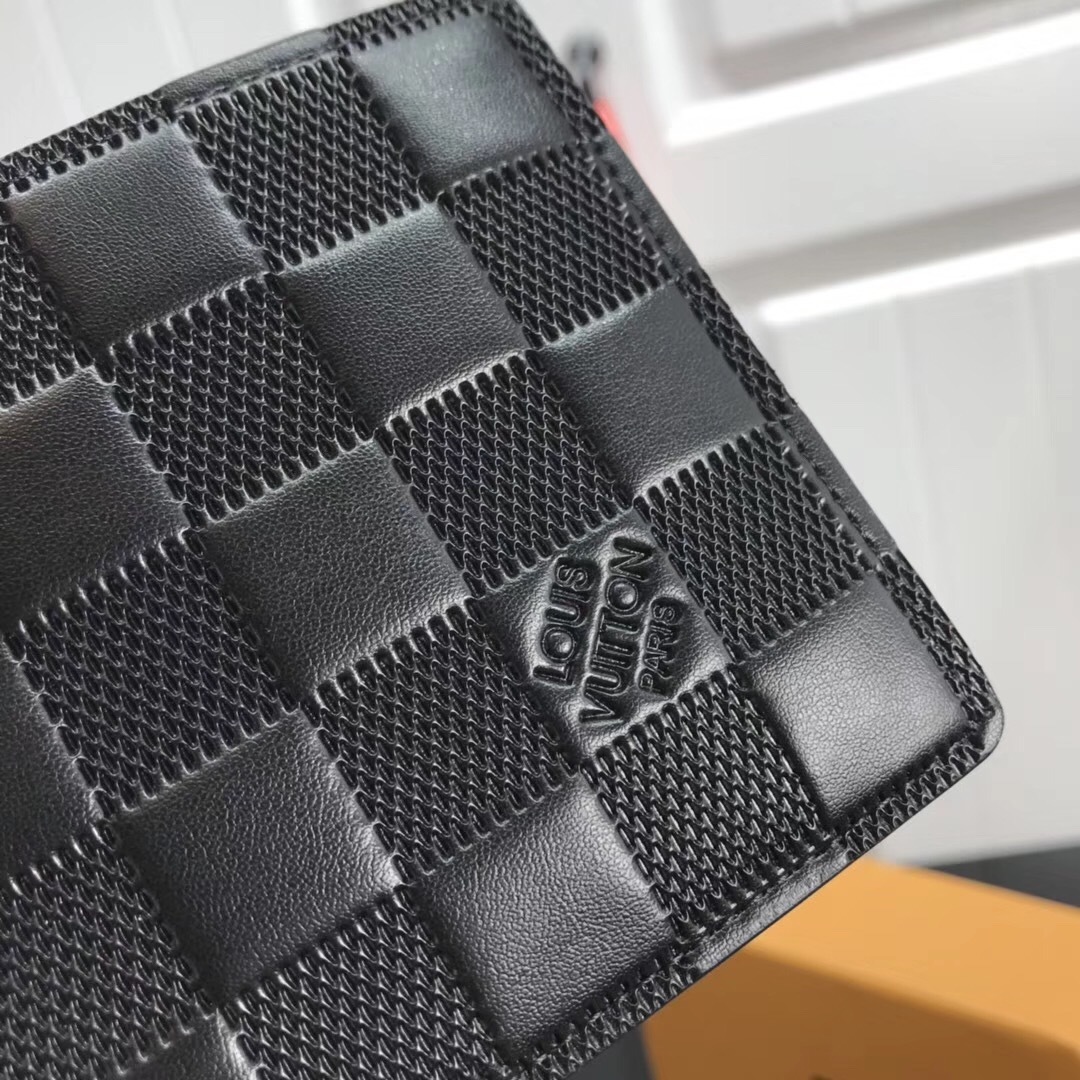 LV MULTIPLE wallet M60895YG 