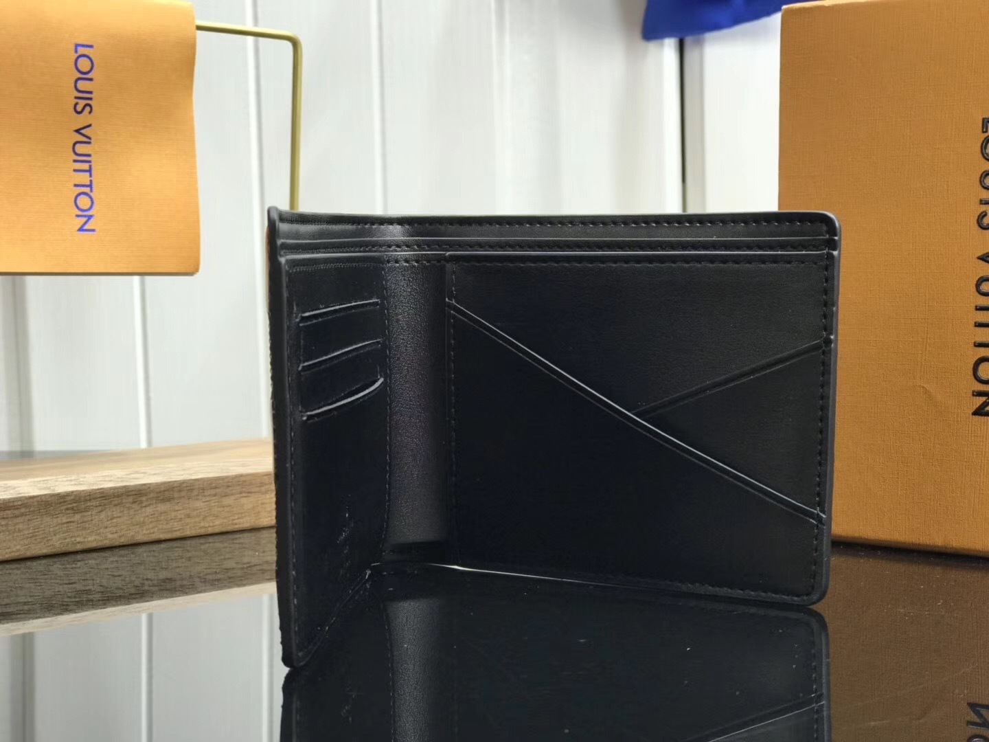 LV MULTIPLE wallet M60895YG 