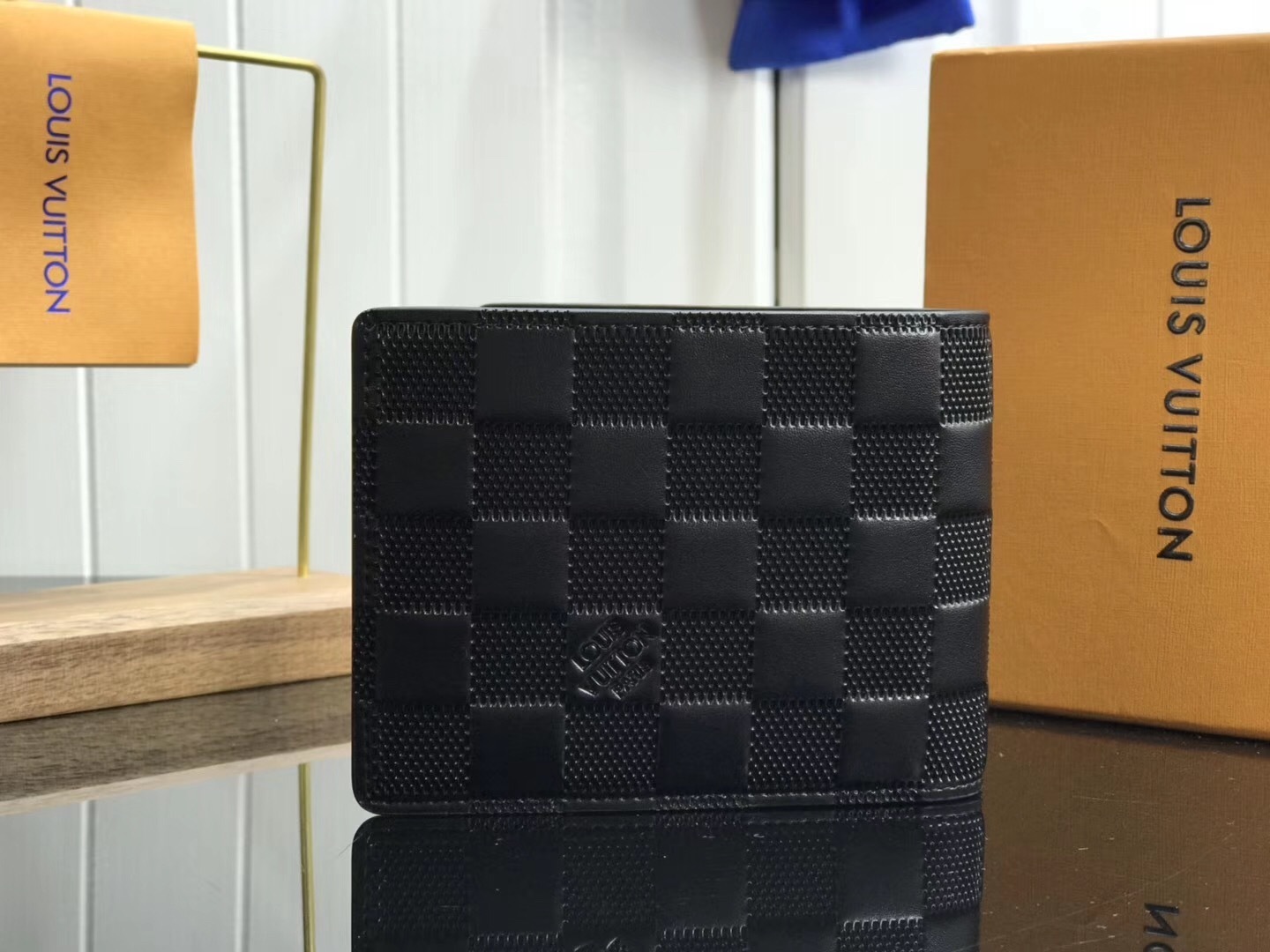 LV MULTIPLE wallet M60895YG 