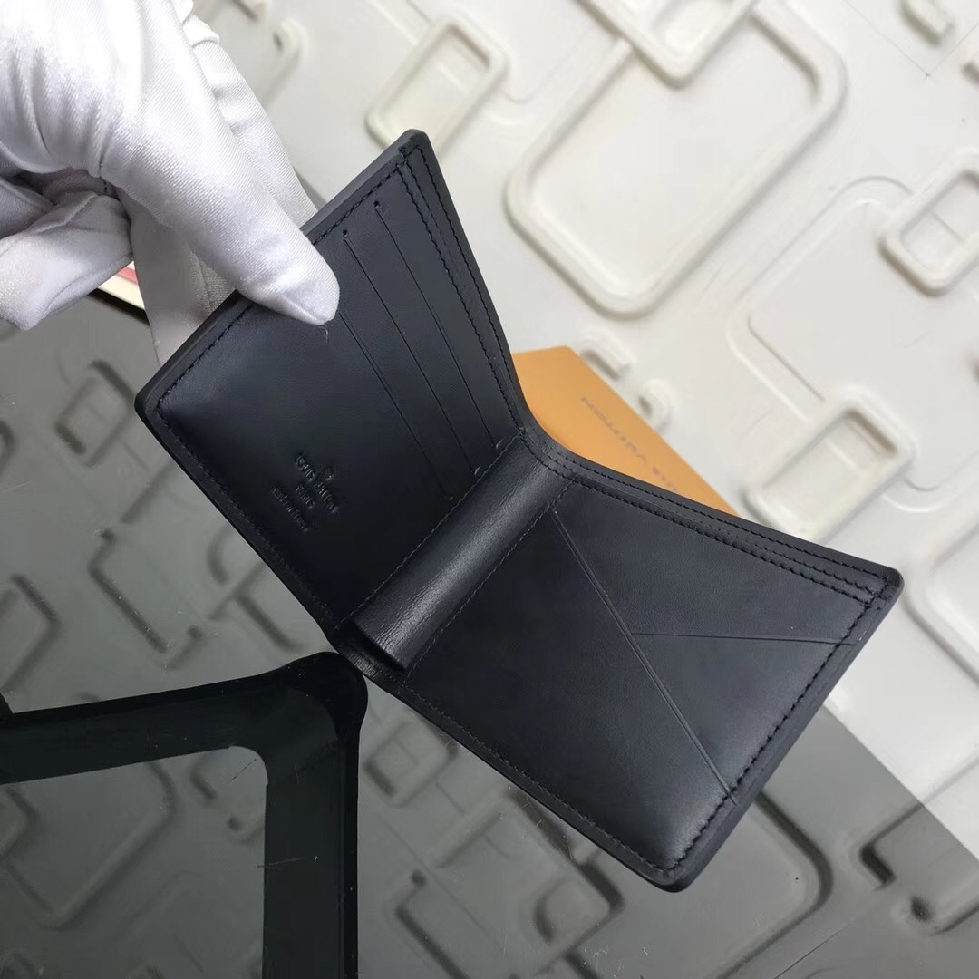 LV MULTIPLE wallet M63235